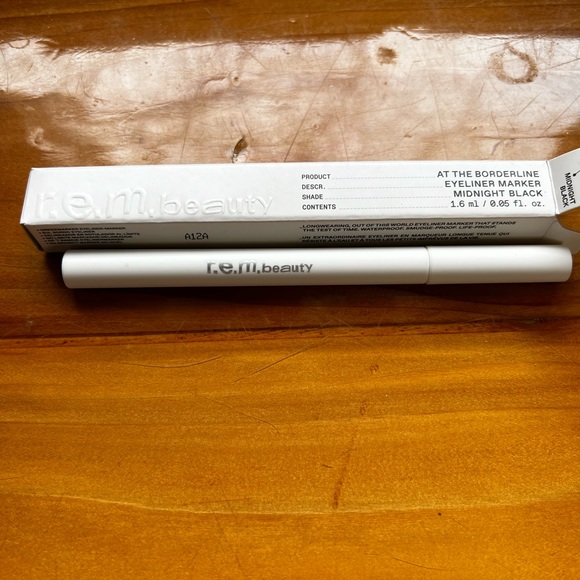 r.e.m. beauty Makeup Rem Beauty At The Borderline Eyeliner Marker